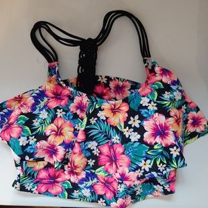 NWT swimsuit top